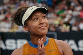 包含大坂直美在切尔西比赛中比赛局势复杂，败北引发热议！比赛高潮迭起的词条爱游戏体验